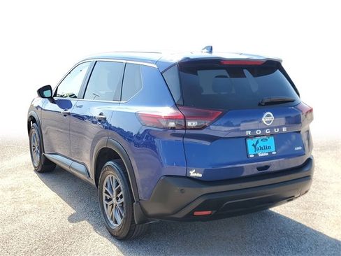 Used 2021 Nissan Rogue S image 3