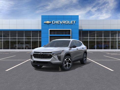 New 2025 Chevrolet Trax RS w/ Sunroof Package image 32