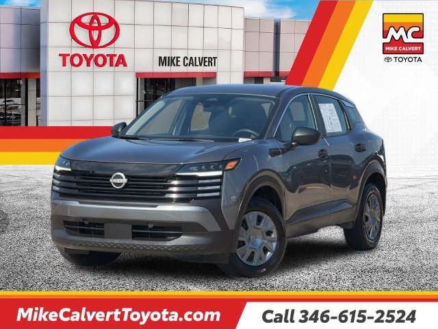 Used 2025 Nissan Kicks S FWD image 1