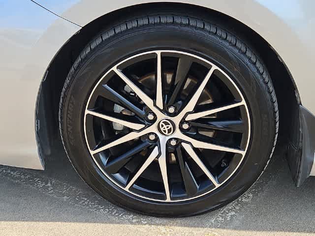 Used 2024 Toyota Camry SE FWD image 13