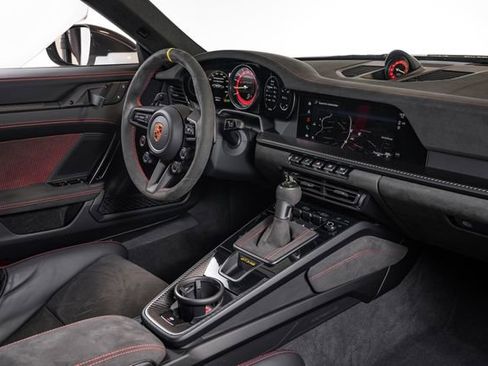Used 2025 Porsche 911 GT3 RS RWD image 46