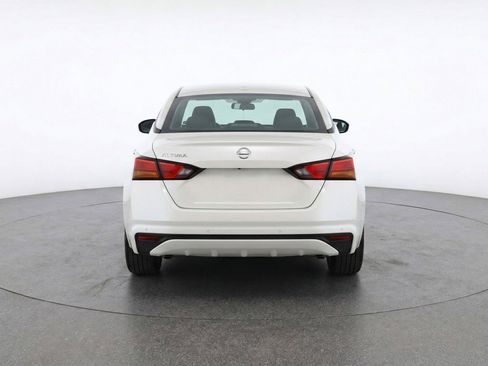 Used 2025 Nissan Altima 2.5 SV image 7
