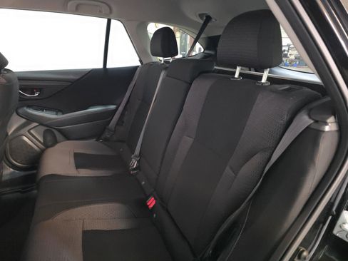 Used 2022 Subaru Outback Premium image 32