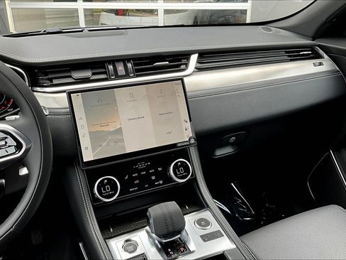 New 2026 Jaguar F-PACE R-Dynamic S AWD/4WD image 7