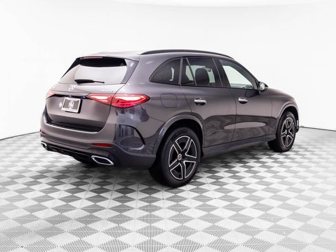 Used 2023 Mercedes-Benz GLC 300 4MATIC image 5