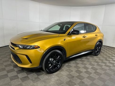 Used 2024 Dodge Hornet R/T Plus w/ R/T Blacktop Package AWD/4WD image 7