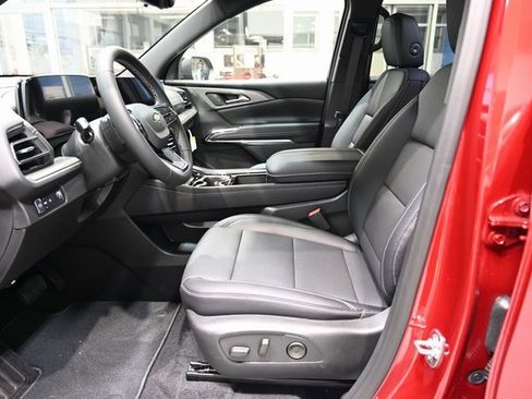 New 2026 Chevrolet Traverse LT w/ Driver Confidence Package image 9