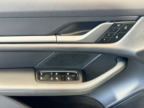 Certified 2025 Porsche Taycan image 11