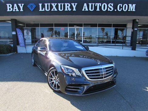 Used 2018 Mercedes-Benz S 560 4MATIC Sedan image 1