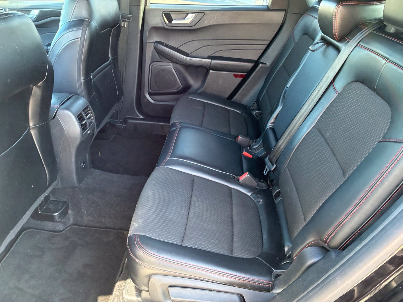 Used 2024 Ford Escape ST-Line w/ Tech Pack #1 FWD image 16