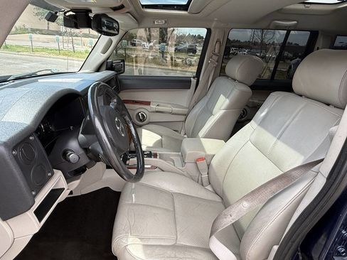 Used 2006 Jeep Commander Limited w/ Trailer Tow Group IV image 15