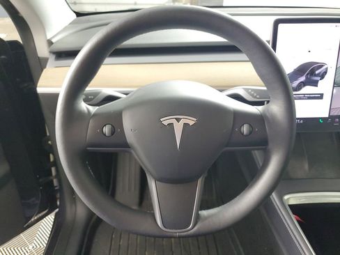 Used 2021 Tesla Model Y Long Range image 20