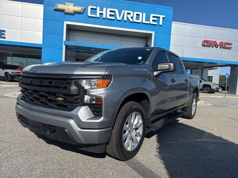 Used 2024 Chevrolet Silverado 1500 Custom image 9