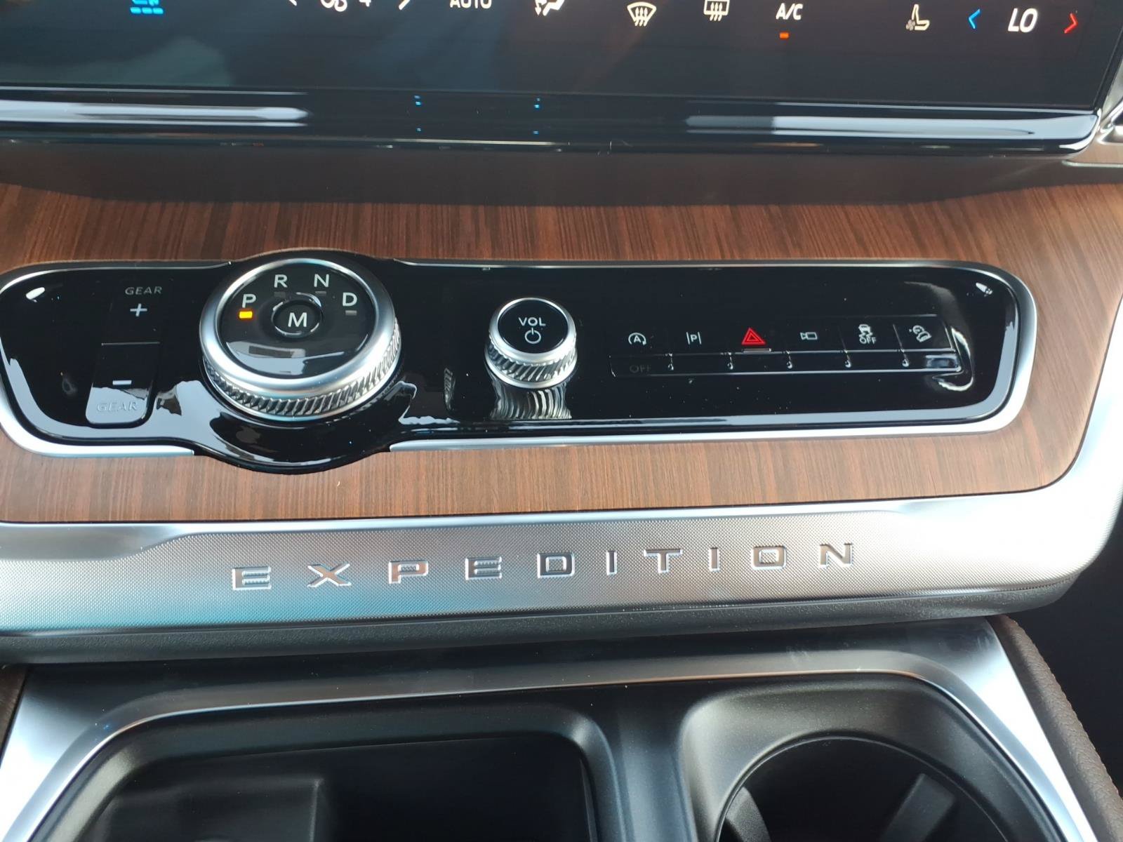 New 2026 Ford Expedition King Ranch AWD/4WD image 21