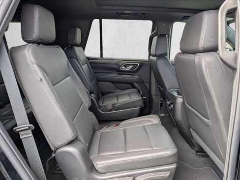 Used 2022 Chevrolet Tahoe Z71 w/ Z71 Off-Road Package AWD/4WD image 22