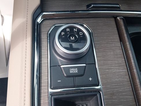 Used 2023 Ford Expedition Max Limited image 15