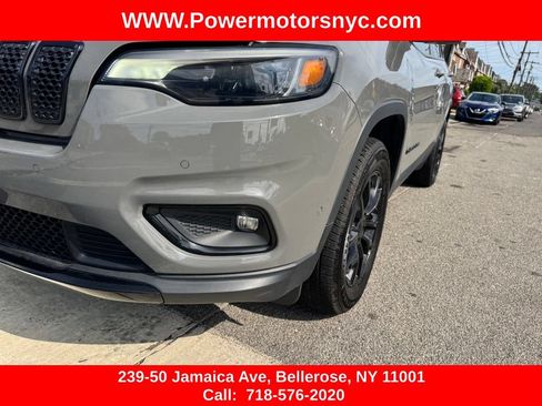 Used 2023 Jeep Cherokee Altitude Lux AWD/4WD image 11