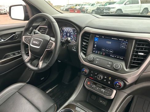Used 2023 GMC Acadia AT4 w/ Technology Package image 33