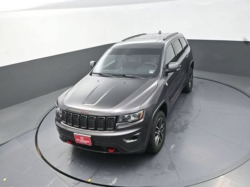 Used 2018 Jeep Grand Cherokee Trailhawk AWD/4WD image 14