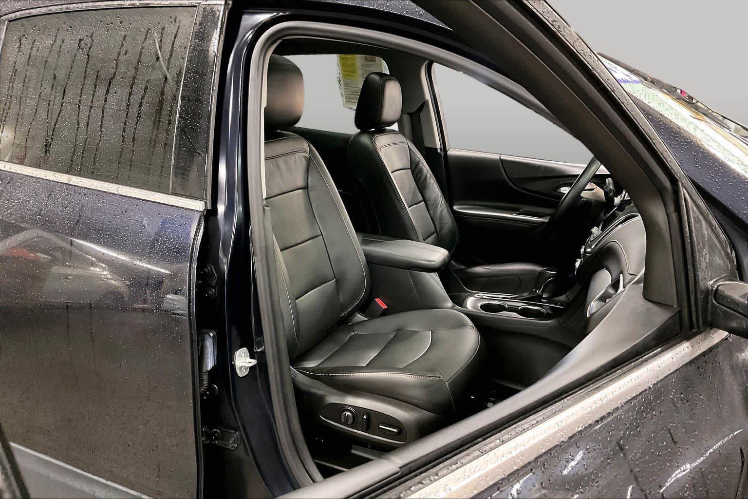 Used 2020 Chevrolet Equinox Premier AWD/4WD image 9