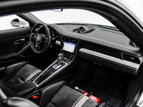 Used 2018 Porsche 911 GT3 w/ Sport Chrono Package image 43
