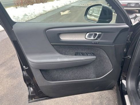 Certified 2025 Volvo XC40 B5 Plus image 16