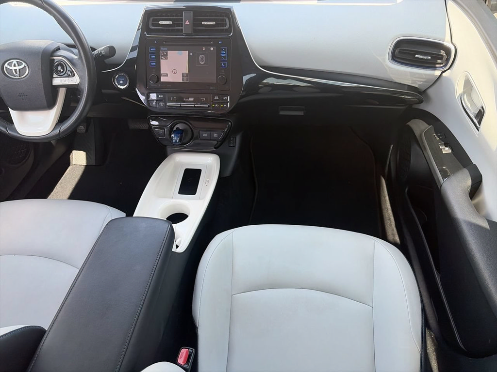 Used 2017 Toyota Prius Four Touring FWD image 12