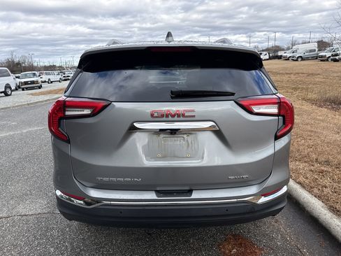 Certified 2023 GMC Terrain SLT image 10