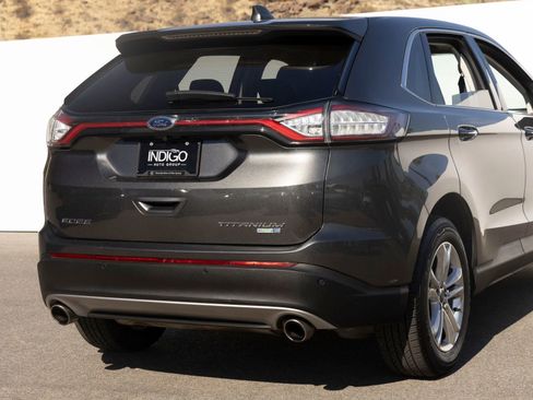 Used 2017 Ford Edge Titanium w/ Equipment Group 301A AWD/4WD image 11