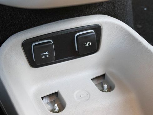 Used 2021 Chrysler Pacifica Touring-L image 23