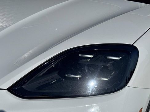 Used 2024 Porsche Cayenne image 7