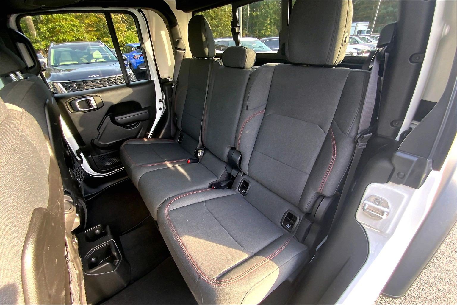Used 2026 Jeep Gladiator Rubicon w/ Steel Power Dome Hood Package AWD/4WD image 29