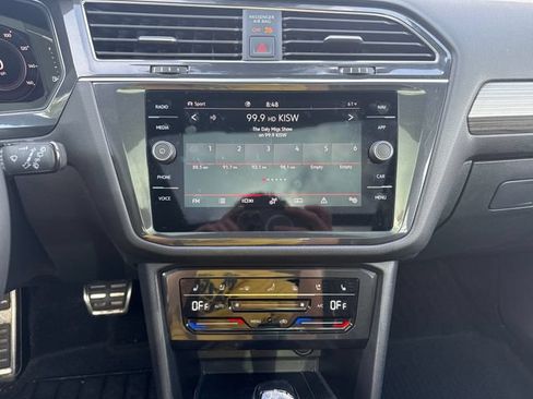 Used 2023 Volkswagen Tiguan SEL R-Line AWD/4WD image 18
