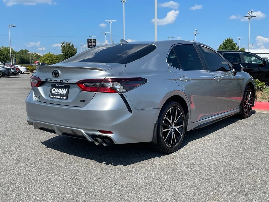 Used 2023 Toyota Camry SE FWD image 6