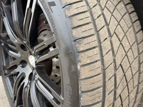 Used 2015 Porsche Cayenne Turbo image 5