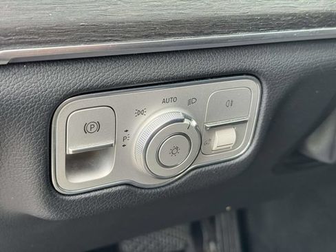 Used 2020 Mercedes-Benz GLE 350 4MATIC image 22