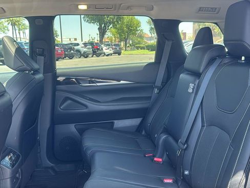 Used 2023 INFINITI QX60 Pure FWD image 25