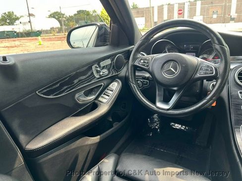 Used 2018 Mercedes-Benz C 300 4MATIC Sedan image 38