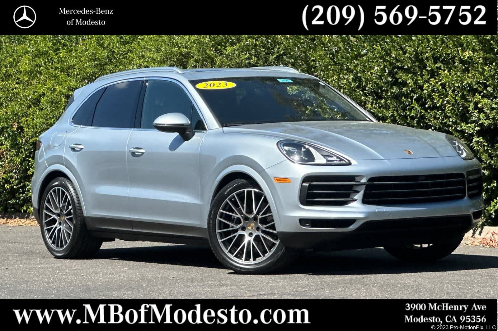 Used 2023 Porsche Cayenne Platinum Edition AWD/4WD image 1