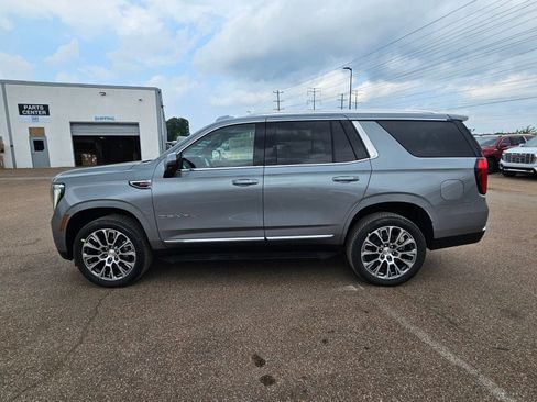 New 2026 GMC Yukon Denali AWD/4WD image 2