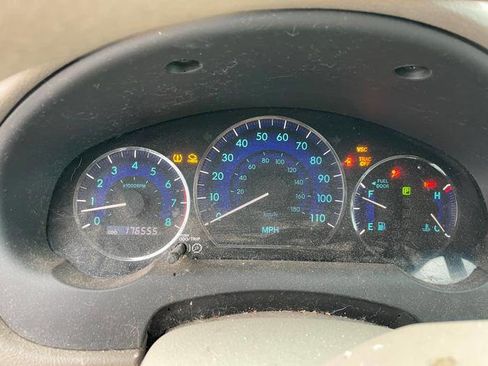 Used 2009 Toyota Sienna CE image 33