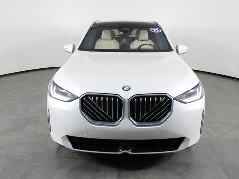 Used 2025 BMW X3 xDrive30i w/ Premium Package AWD/4WD image 12