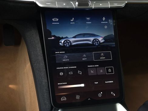 Used 2025 Lucid Air Touring AWD/4WD image 39