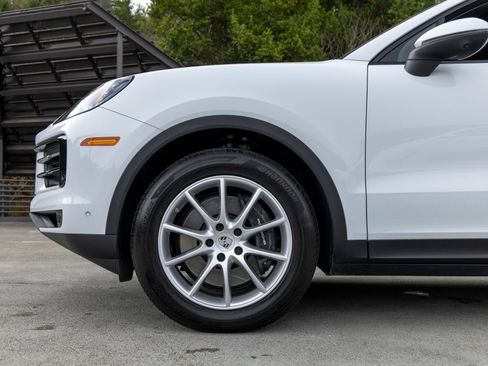 Certified 2026 Porsche Cayenne Coupe AWD/4WD image 13