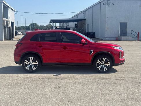 Used 2022 Mitsubishi Outlander Sport SE AWD/4WD image 2