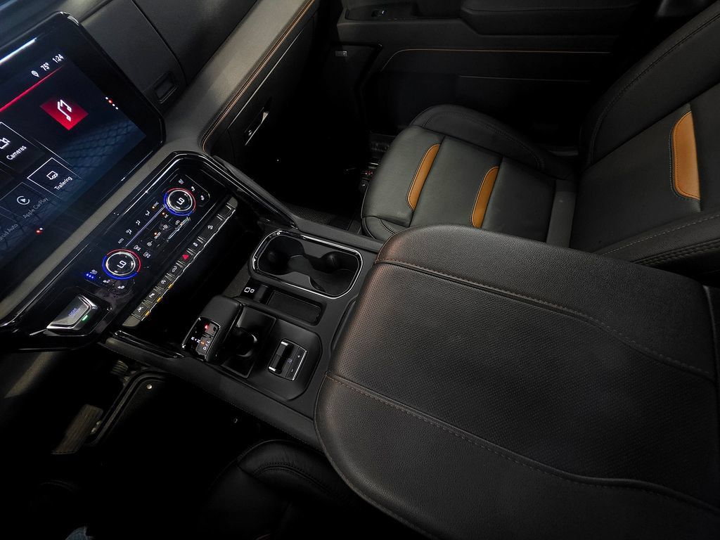 Used 2025 GMC Sierra 1500 AT4 AWD/4WD image 39