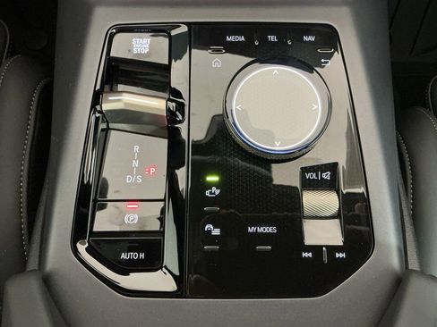 Certified 2025 BMW X3 xDrive30 w/ Premium Package AWD/4WD image 16