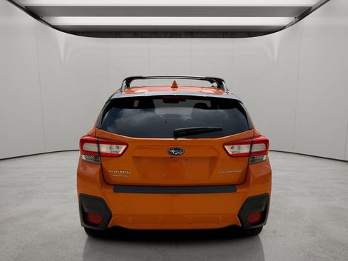 Used 2019 Subaru Crosstrek 2.0i Premium w/ Moonroof Package AWD/4WD image 4