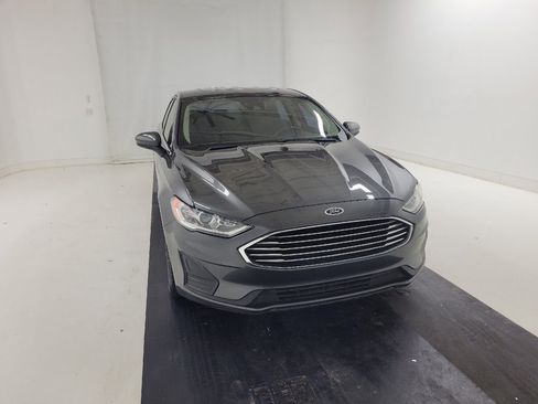 Used 2020 Ford Fusion SE FWD image 14