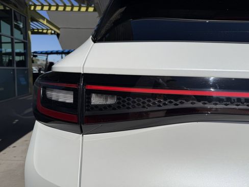 Used 2024 Volkswagen ID.4 Pro S image 14